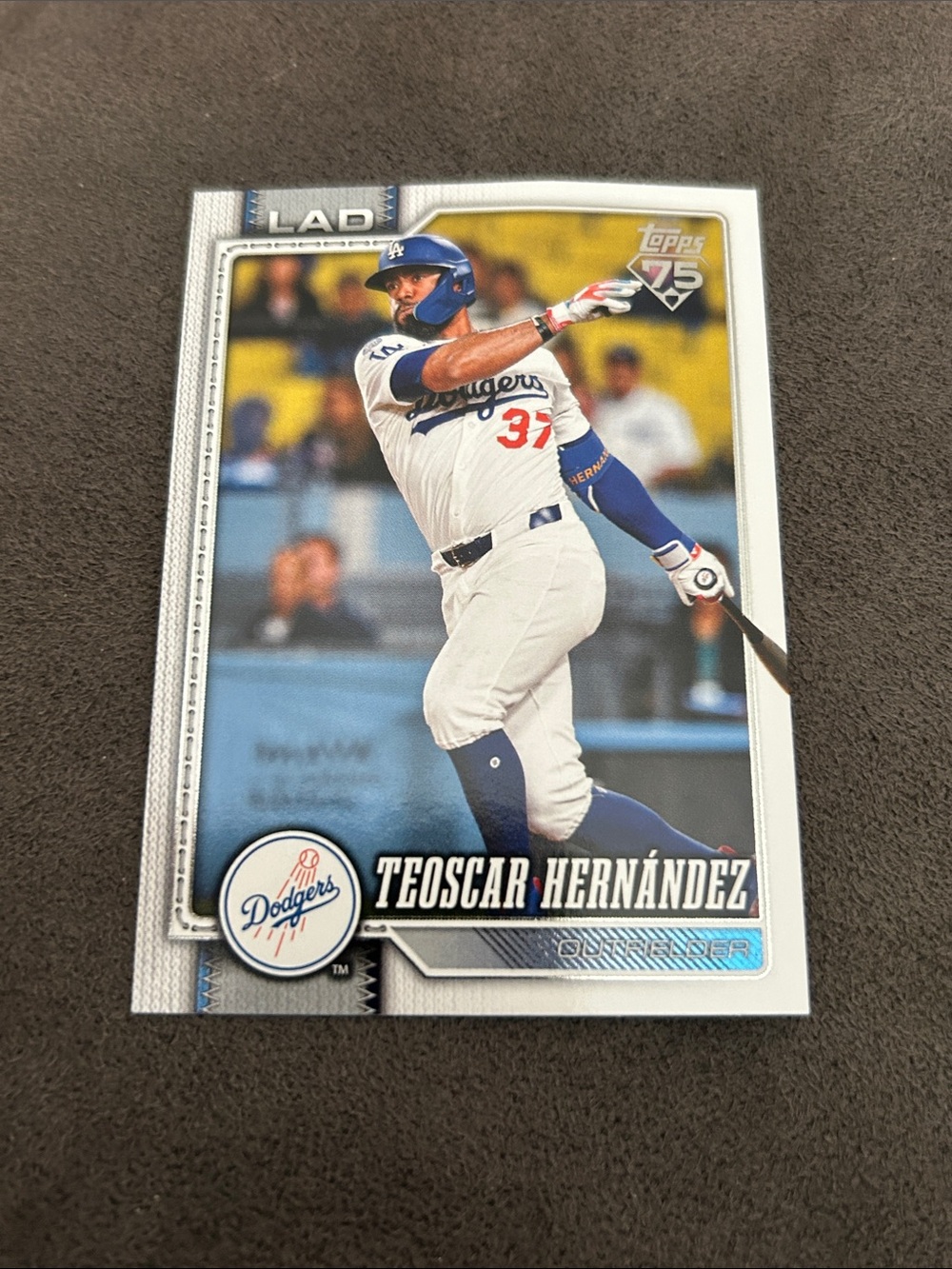 Topps Dodgers Baseball Card - White & Blue Teoscar Hernández